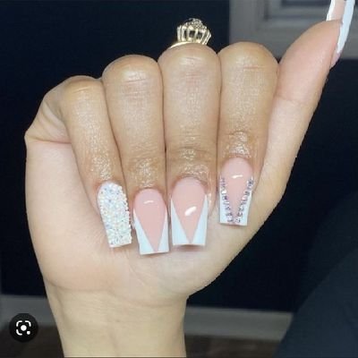 Kherol16's profile picture. Easy outgoing person