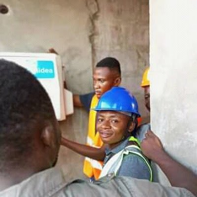 Je suis josue N'SA BESONGO jeune serviteur de Dieu, œuvrant au sein de l'église Torrent de vie, je suis technicien en froid ménagère , staffeur et peintre .