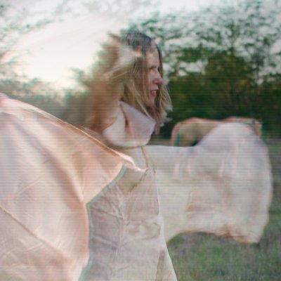 Cantante y compositora argentina.
#Sendero el 15 de Mayo en todas las plataformas!🎧