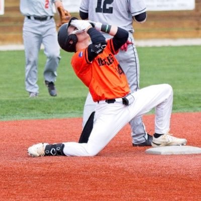 HU 26’| @BergBaseball🧡