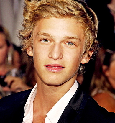 I'M NOT CODY AND NOT PRETENDING TO BE HIM. RT my tweets to fool your friends :) DM me the name of someone you want me to prank! - USED TO BE @ThcCodySimpson!!!