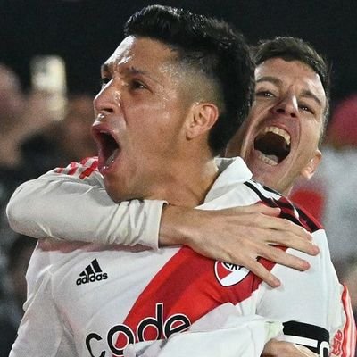 ♡Primero River, después también♡               YO NO ABANDONO. [Sagitario♐] 22 años. Futuro Licenciado en Química - UNLPam