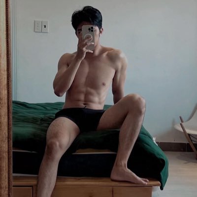 yourbaedemnay's profile picture. 