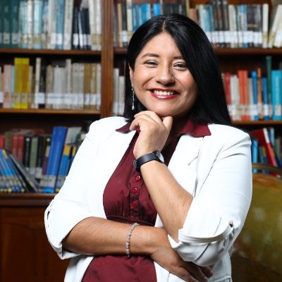 Congresista por la heroica región de Tacna | Presidenta de la Comisión Especial Multipartidaria de Protección a la Infancia | Arquitecta | Madre