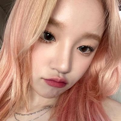 Анжелика. 17yo. gg stan. fem views. if you support the war please leave my account.