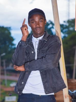 castor_ke's profile picture. It's him.....