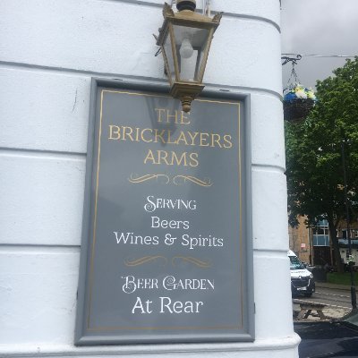 Friendly pub at the junction of Hamilton Rd and Carnac St, West Norwood.
Lager, wine, spirits, pool, and live conversation.