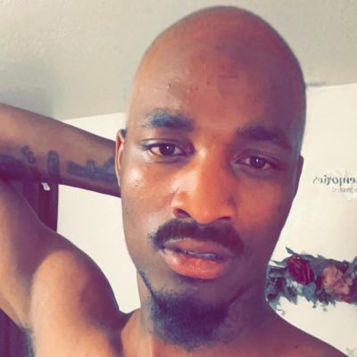 Sensual Spirituality the Ghetto way • Painter 🎨 • Model 🦄 • Rapper 🎤 • Tattooer 🖊 •