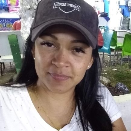 Madre, esposa, Enfermera, trabajadora... Fiel a mis principios, con convicciones de justicia y buena memoria. De Buga ve!