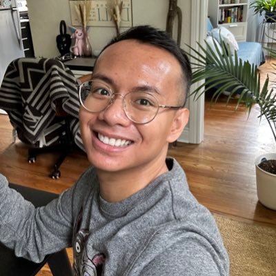 PhD candidate @EduMcgill. Critical applied linguist. I do @SSHRC_CRSH funded research on Filipino immigrants' #plurilingualism + #languageideologies 🇵🇭🇨🇦