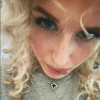 e v e (@evechrstn) Twitter profile photo