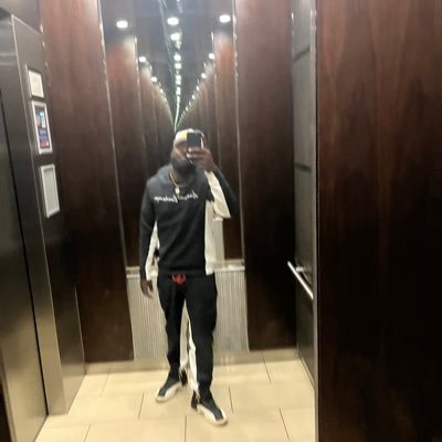 ricc20797523's profile picture. Livv life freely