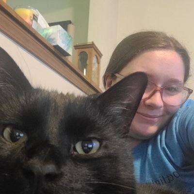 Cat mom, aspiring author/illustrator and future veterinarian!