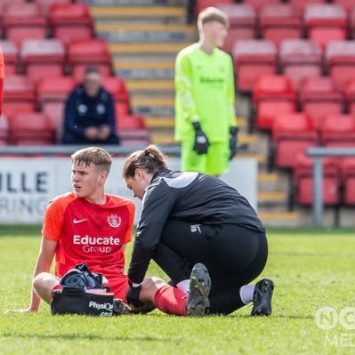 @the_nomads academy and reserve therapist | UoC sports medicine student