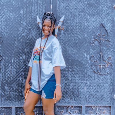 Mhenah11's profile picture. 