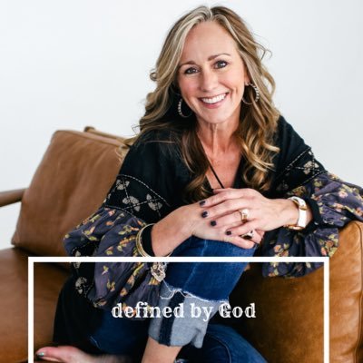 Amy Elaine Martinez-Host of The Grace Frontier Podcast/Speaker/ Wife/Mom #IAmAVictoryGirl Author-Becoming a Victory Girl https://t.co/FQHLF96J7D