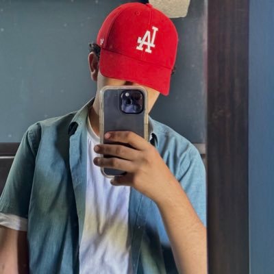 Josevb_'s profile picture. 