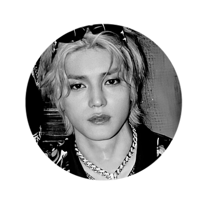 𝐈𝐋𝐋𝐔𝐒!-𝐎𝐍 ; (1995) Encouraging his twenty-two members with his cordial figure & resplendent feature. Born in the CT with limitless aptitude, Lee Taeyong.