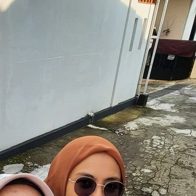 CheeseGranola's profile picture. mimpi dan cita-cita adalah satu dari bagian tujuan kita untuk mewarnai dan mensyukuri hidup ini