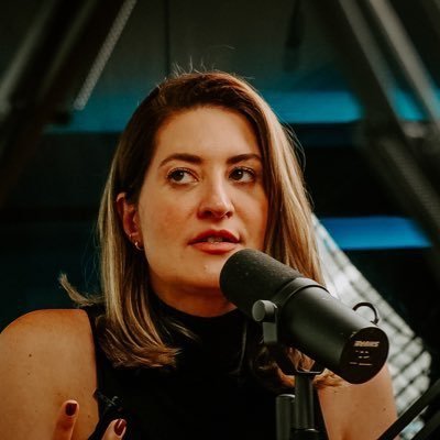 Ensino você a investir nos e multiplicar seu patrimônio em dólar em apenas 2 meses.