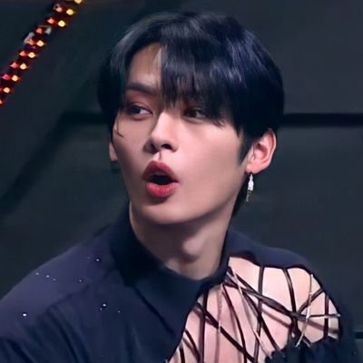 Music/Skz Junkie, Reader, Coffee Lover, NSFW, Over 50