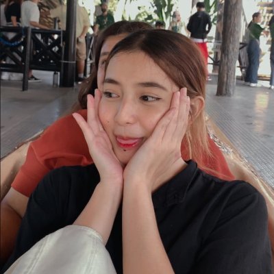 srhmaelee's profile picture. As long as you are learning, you're not losing.✨