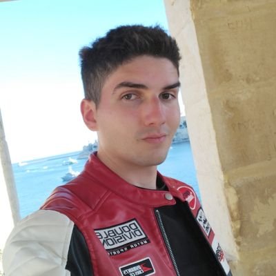 Ingeniero, español. Me gusta F1, Real Madrid. Polska ❤