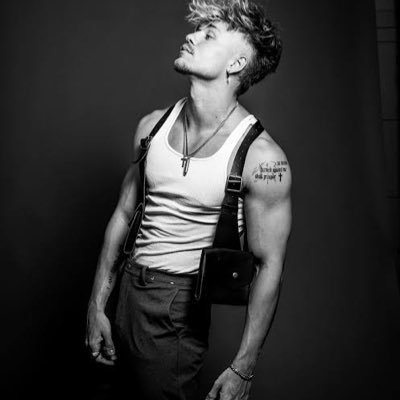 vikwhiteimdb's profile picture. 