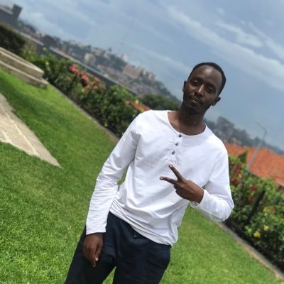 Just a real human being,,humanity before anything Jah is with I&I | A physiotherapist🦴🧑‍⚕️|futures trader| @EUS5000|