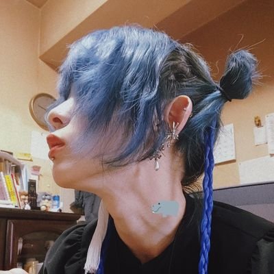 eris2saya's profile picture. 人の形をしている