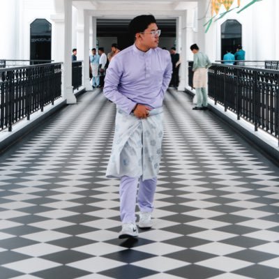 _rizduan's profile picture. Ya Allah, give me eyes that see the best in people, a heart that forgives the worst, a mind that forgets the bad, and a soul that never loses faith