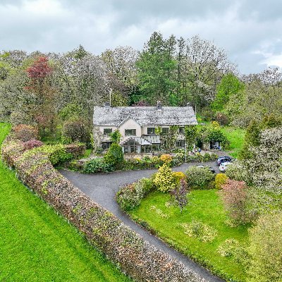 A bed and breakfast nestled in a peaceful valley on the edge of #Exmoor near Dulverton