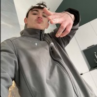 PetitPoneyyy (@petitpon3yy) 's Twitter Profile