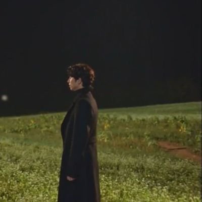 Psartek_sama's profile picture. M O N D O C I N E M A T I Q U E 
U N I V E R S 

Grimbergwen inc. 

Summer Badbitch attitrée