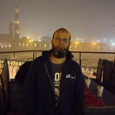 OvaisQurny's profile picture. Ecommerce specialist