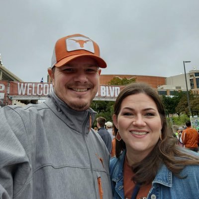 Texas born, everything Texas longhorn fan,  family man! #hookem 🤘🏻🤘🏻🤘🏻