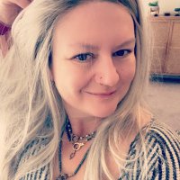 Cactus_rose_ella (@modernpriscilla) 's Twitter Profile