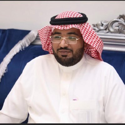معلم في مؤسسة تعليمية خاصة