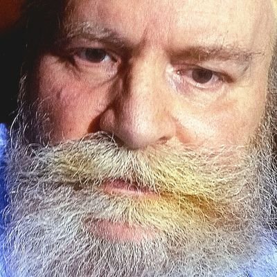 Citoyen simple qui a devenu un
Sous-Curateur dans cette section de