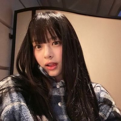 ୨୧ — ꒰ soft angel wings glisten in the honey suckle sunlight, the sound of the wind carrying childrens innocent prayers and dream 🤍 𝅄 〬 ഒ