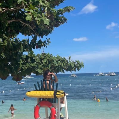 FionnaImnida's profile picture. trying her best (lol. joke lang)