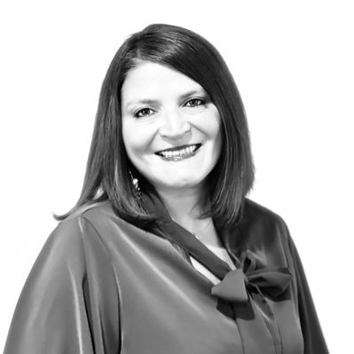 Happy wife. Proud Mom. Hard worker. Political enthusiast. Prefer wit, sarcasm, and humor.