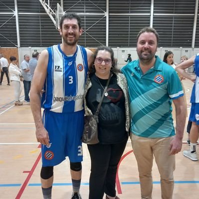 💻 Sports writer
☕ lover 
Tengo una web de 🏀 ♀️ (@MusicOnTheCourt)
También me gustan el tenis y los deportes de invierno.
💙 Perfu, RCDE y SD Espanyol