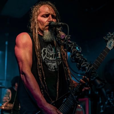 paintfumez's profile picture. paint fumes and worship