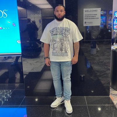 EdMack_0's profile picture. Y.B.F.S Boy Band™