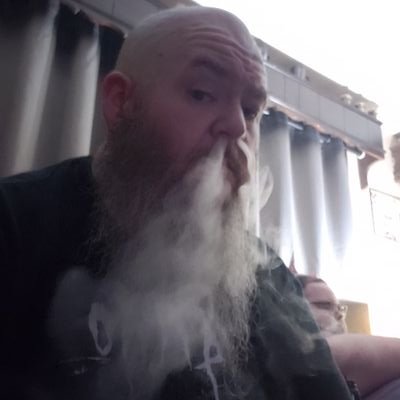 Father, Husband, Bassist, Vaper, Lurker, sarcastic, antisocial guy.
Co-founder and one of the #AngryHippyVikings .  

#BTBMF #StayLifted