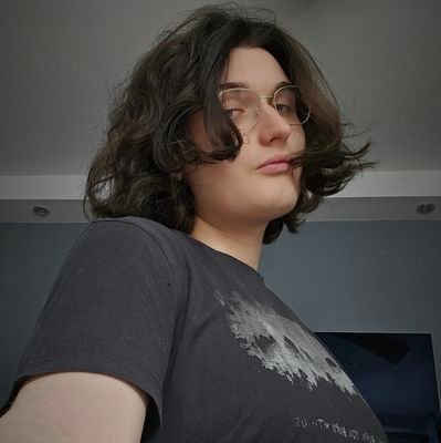 _caroline_0's profile picture. Marxist, socialist queer girl
