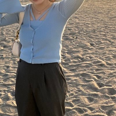 yzh_0821's profile picture. 