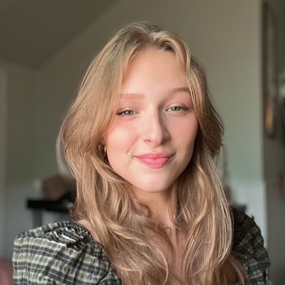 Marketing student at the Isenberg School of Management - UMass Amherst
Interested in social media and merchandise buying