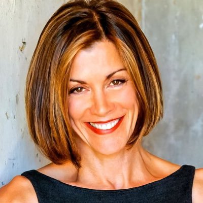 FanPage 4 @WendieMalick. Founder Of The Wendie Malick Fan Club. He/him #NowWatching Moonlighting S3 Mama’s Family S1 The Conners S6 Girls5eva S3